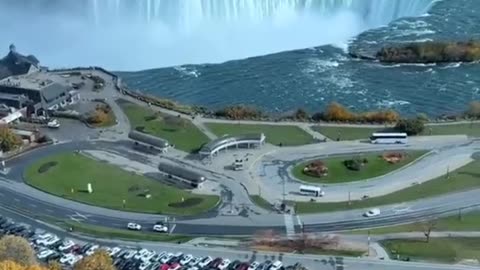 The magnificent Niagra Falls views (Canada)