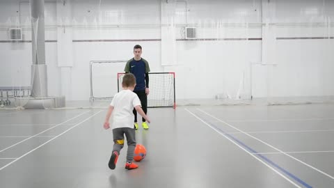 3 EASY FOOTBALL SKILLS FOR KIDS football training