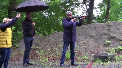 Russian kids swap classroom for shooting range