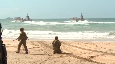 Australian Troops Conduct Beach Landing During Talisman Saber Joint Military Exercises2