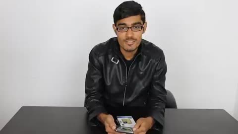 Unboxing the world smallest phone ever in the world