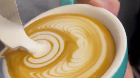 Winged heart latteart!!