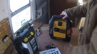 REVIEW - DeWalt JumpStart Pack and Compressor