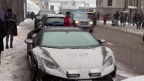 A lambo like a Dakar