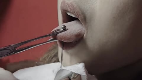 Tongue Piercing - Độc đáo và quyến rũ từ bên trong