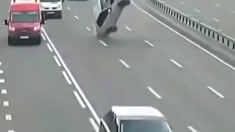 amazing car accident.