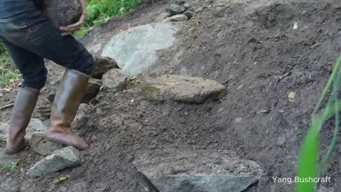 Camp despite heavy rain - Bushcraft wilderness survival shelter