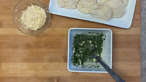 Quick Garlic Biscuit Bread