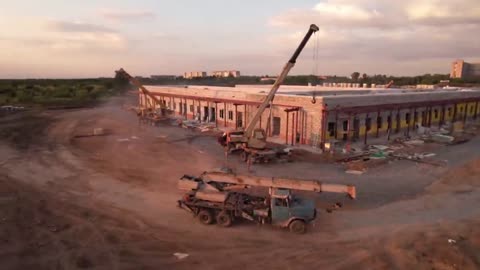 The Russian military is building a multifunctional hospital in Lugansk.