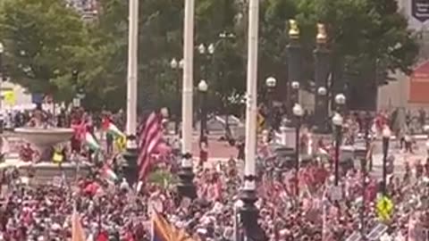 🚨WOW: Radical protesters have taken down the U.S. flag in front of Union Station