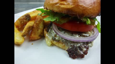 Cooking Smashed Burger at 2:00 am - Drunk Cooking