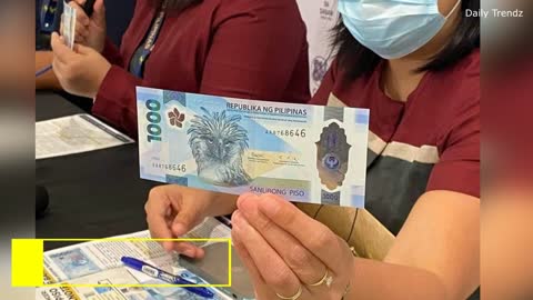 NEW 1000 PESOS(POLYMER BANKNOTE) BILL, NOT ACCEPTED IN A MALL ALL BECAUSE IT WAS FOLDED!