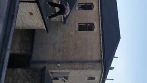 Green parkour roof jump fail