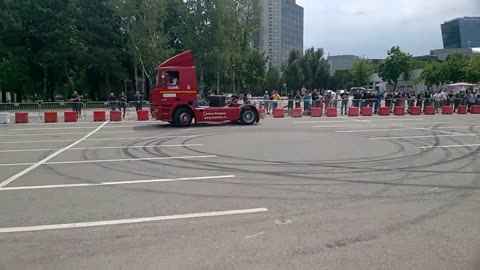 Crazy truck donuts