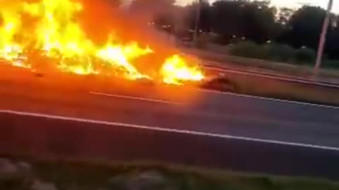 Unyielding Dutch Farmers Turn up the Heat: Block Highway A50 Between Apeldoorn and Arnhem