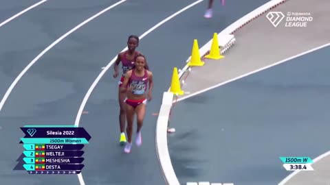 Ethiopian athlete Diribe Weltegi breaks a new record at Wanda Diamond