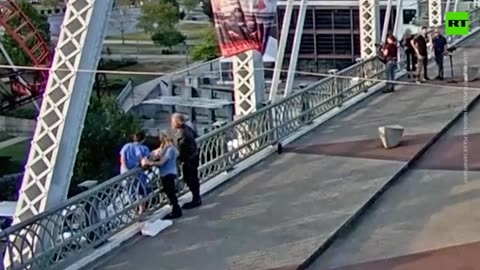 Jon Bon Jovi helps save suicidal woman on bridge