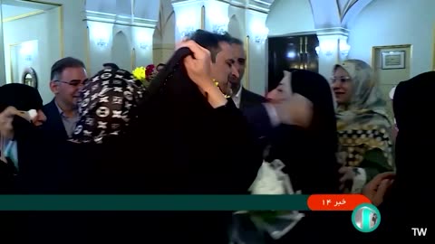 US prisoners freed from Iran make emotional return home