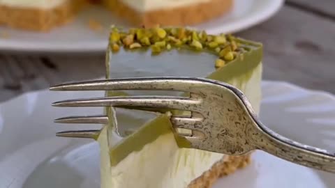 🍰🌰 Indulge in Delizioso! Cheesecake al Pistacchio Recipe for a Taste of Sicily! 🇮🇹💚