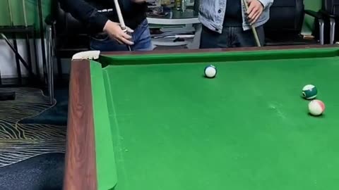 Funny snooker video