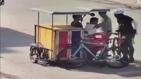 ROAD RAGE INVOLVING BIKERS GOES VIRAL IN THE PHILIPPINES