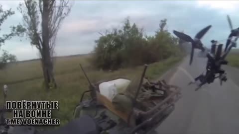 🇷🇺🇺🇦 A Russian soldier on an ATV armed with a 12-gauge against an enemy FPV kamikaze.