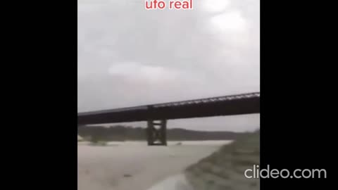 REAL UFO flying over Bridge