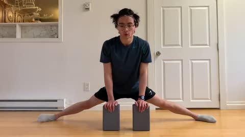 How I Learned The Full Splits in 30 Days