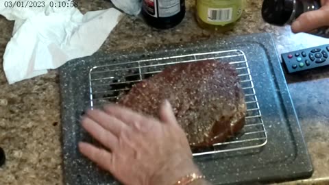 Sirloin steak on the kettle grill