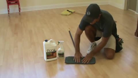 How to Clean Laminated Floors for Dummies