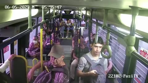 Ataque con arma blanca en bus de Cali