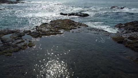 Slow rise over Kona shore