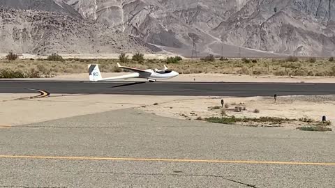 Long Pine ASW-24 Landing Dust Devil Dash contest 2021