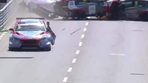 Big racing crash