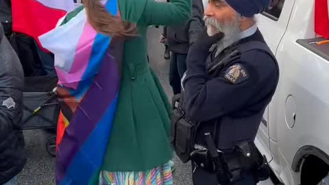 Conflict between Antifa and Gays against Groomers escalates at Drag Queen Story Hour protest in BC.