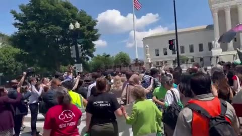 Democratic lawmakers including Ocasio-Cortez, Tlaib, Speier arrested in abortion protest