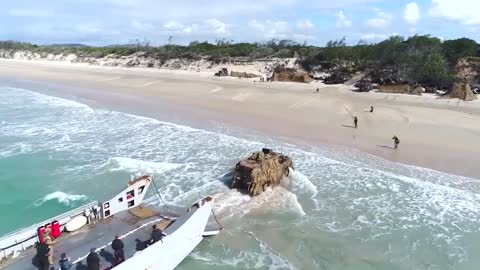 Australian Troops Conduct Beach Landing During Talisman Saber Joint Military Exercises6