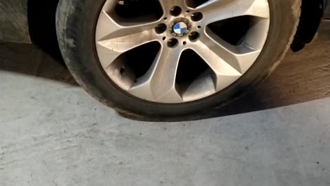 How is rising the air suspension on a BMW X5 E70 after air spring replacement