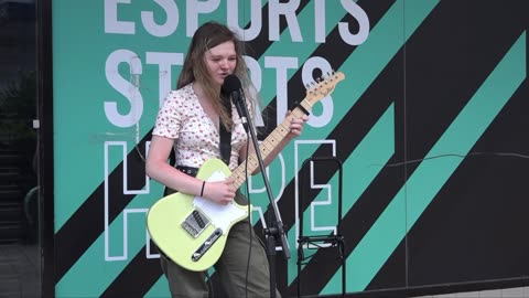 Maemi Busking the Ocean City Plymouth 30th August 2020 Single .6.