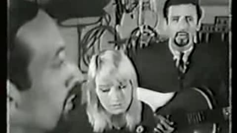 Peter, Paul & Mary - Blowin' In The Wind = Music Video Jack Benny Show 1966