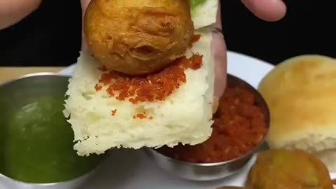 Vada pav with special chutny recipe