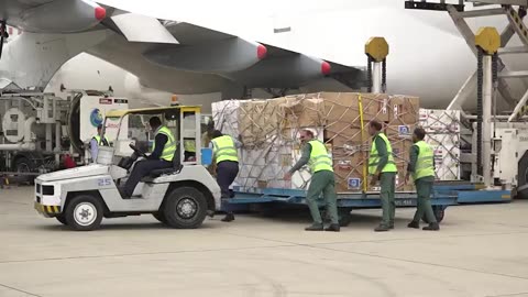 Pakistan sends 100 tonnes of essential humanitarian aid to Gaza. Aid includes tents food & medicine