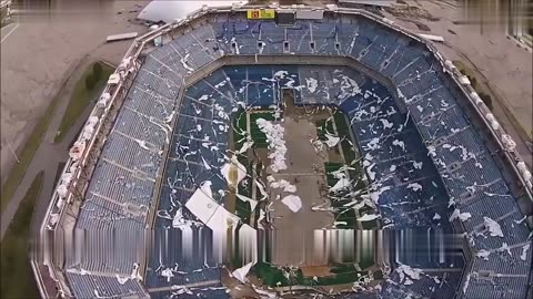 Michigan: Pontiac Silverdome stadium was left to sit abandoned for years