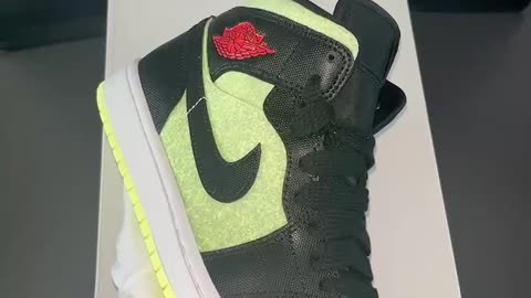 Jordan 1 Mid Grind 💚