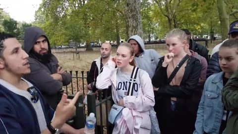 Dawah To young Visitors Speakers Corner Hyde Park