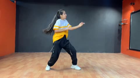 Jalebi Baby - Tesherrrr - Nidhi Kumar