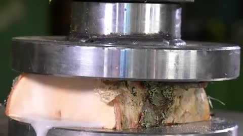 Hydraulic Press vs Pad Locks