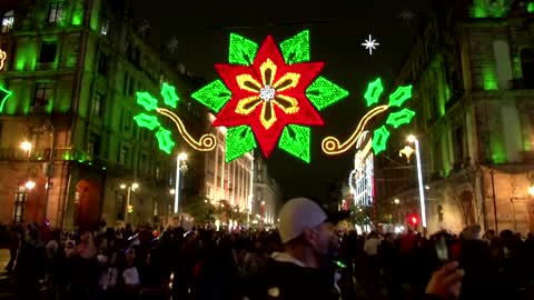 Mexico City transforms into Christmas wonderland