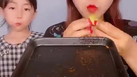 Chinese mukbang eating soo fast can you do that 🌶 🔥