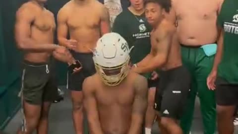 WR vs. DBS slap contest